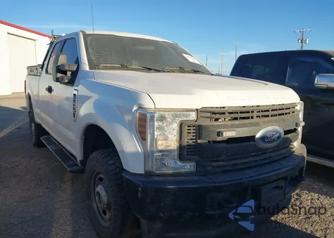 2019 Ford F-250 Xl из США, поврежденный, VIN 1FT7X2B66KEE42021